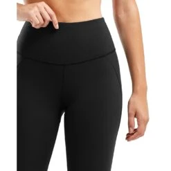 2XU Fitness Hi-Rise Compression 7/8 Tights Dames - Black/black 10 2XU Fitness Hi-Rise Compression 7/8 Tights Dames - Black/black -Sportwinkel 2xu fitness hi rise compression womens 7 8 tights black black 6 984914