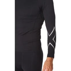 2XU Ignition Compression Shirt Met Lange Mouwen - Black/silver -Sportwinkel 2xu ignition compression longsleeve black silver 4 1530783