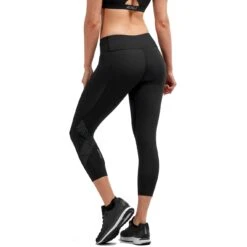 2XU Mid-Rise 7/8 Compression Dames Legging - Black/dotted Silver Reflective -Sportwinkel 2xu womens mid rise 7 8 compression tight wa3516b black dotted silver reflective 6 1440365