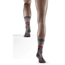 CEP Hiking Light Merino Mid Cut Compressiesokken Dames - Berry/grey -Sportwinkel cep hiking light merino mid cut compression socks women berry grey 2 1555612