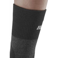 CEP Hiking Merino Mid Cut Compressiesokken Dames - Stonegrey/grey -Sportwinkel cep hiking merino mid cut compression socks women stonegrey grey 7 1555443