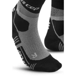 CEP Max Cushion Hiking Mid Cut Compressiesokken - Grijs/zwart -Sportwinkel cep max cushion hiking mid cut compression socks grey black 1 1555276