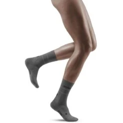 CEP Reflective Mid Cut Compressiesokken Dames - Grijs -Sportwinkel cep reflective mid cut compression socks women grey 26 1553044