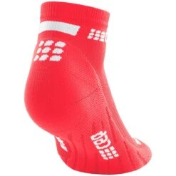 CEP The Run Low Cut Compressiesokken V4 Dames - Roze -Sportwinkel cep the run low cut compression socks v4 pink 2 1114738
