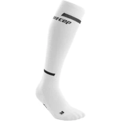 CEP The Run Tall Compressiesokken V4 Dames - Wit -Sportwinkel cep the run tall compression socks v4 white 1 1114979