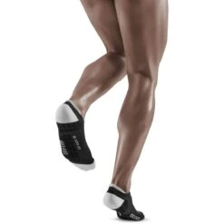 CEP Ultralight No Show Compressiesokken - Black/light Grey -Sportwinkel cep ultralight no show compression socks black light grey 2 1554398