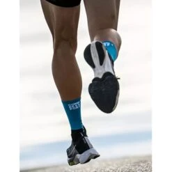 Compressport Mid Compressiesokken - Mosaic Blue/black 25 Compressport Mid Compressiesokken - Mosaic Blue/black -Sportwinkel compressport mid compression socks mosaic blue black 2 1558782