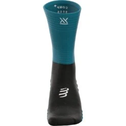 Compressport Mid Compressiesokken - Mosaic Blue/black 16 Compressport Mid Compressiesokken - Mosaic Blue/black -Sportwinkel compressport mid compression socks mosaic blue black 4 1499242