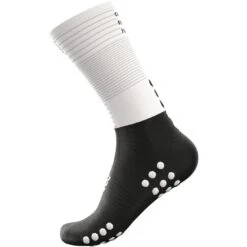 Compressport Mid Compressiesokken - Wit/zwart -Sportwinkel compressport mid compression socks white black 9 1499237