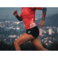 Compressport Performance Hardloopshorts Dames - Black Edition 2023 - Zwart/wit -Sportwinkel compressport performance running overshorts women black 2 1452748