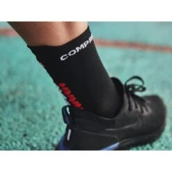 Compressport Pro Racing Compressiesokken V4.0 Run High - Zwart/rood -Sportwinkel compressport pro racing compression socks v4 1452957