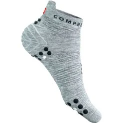 Compressport Pro Racing Compressiesokken V4.0 Run Low - Grey Melange/black -Sportwinkel compressport pro racing compression socks v4 1499918