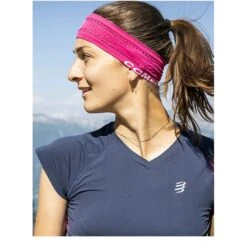 Compressport Thin Hoofdband On/Off - Magenta -Sportwinkel compressport thin headband on off magenta 1 1560428