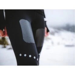 Compressport Winter Trail Under Control Full Legging Dames - Zwart -Sportwinkel compressport winter trail under control full tights women black 2 1083755