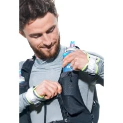 Deuter Ascender 13 Trailrunning Backpack - Black 13 Deuter Ascender 13 Trailrunning Backpack - Black -Sportwinkel deuter ascender 13 trailrunning backpack black 2 1172040