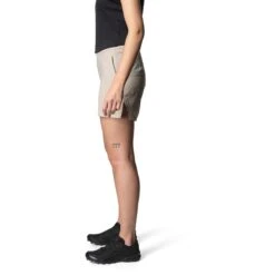 Houdini Pace Light Short Dames - Sandstorm -Sportwinkel houdini womens pace light shorts sandstorm 4 1334122