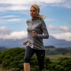 Inov-8 Train Elite Half Zip Mid Layer Dames Shirt Met Lange Mouwen - Dark Teal -Sportwinkel inov 8 train elite half zip mid layer women s longsleeve light grey 6 1338071