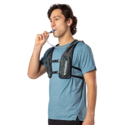 Nathan Sports Quick Start 2.0 - 6L Hardlooprugzak - Charcoal/Reflective Silver -Sportwinkel nathan ns30250 80074 quickstart2 6l charcoal reflective silver c 1274942