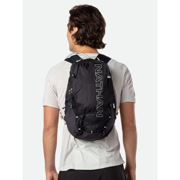 Nathan Sports Crossover Pack - 15L Hydration Pack - Black/Vapor Grey 4 Nathan Sports Crossover Pack - 15L Hydration Pack - Black/Vapor Grey - Afbeelding 4