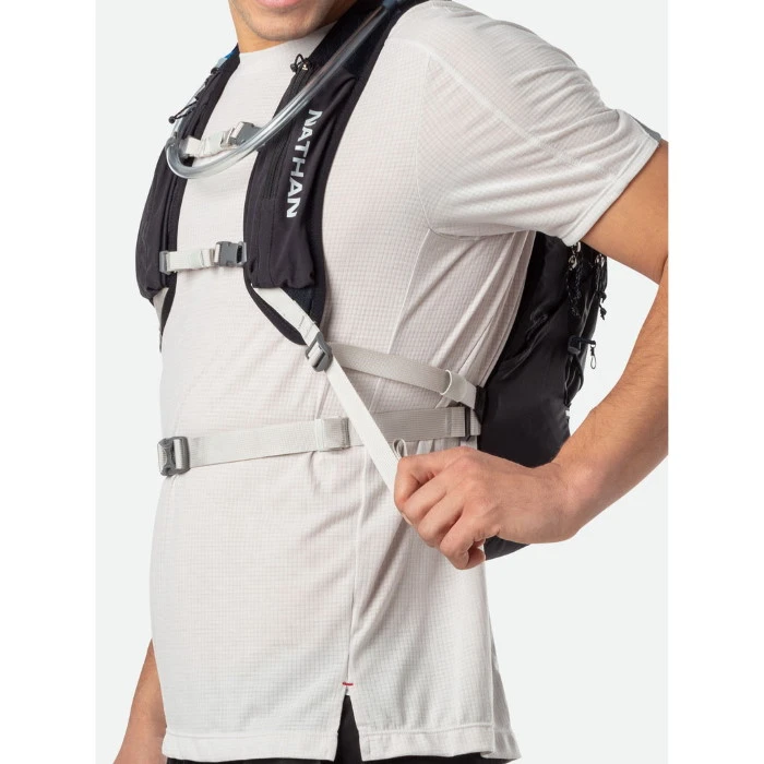 Nathan Sports Crossover Pack - 15L Hydration Pack - Black/Vapor Grey 8 Nathan Sports Crossover Pack - 15L Hydration Pack - Black/Vapor Grey - Afbeelding 8
