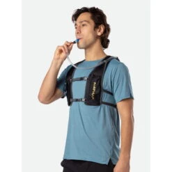 Nathan Sports HyperNight QuickStart 4L 2.0 Hydration Pack - Hi Vis Yellow/Geo Print -Sportwinkel nathan ns30370 hypernight quickstart 4l 2 hivisyellow h 1275439