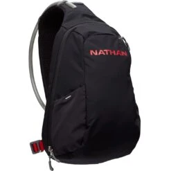 Sportwinkel 8 Nathan Sports Run Sling 8L Hardlooprugzak - Black/Ribbon Red