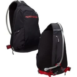 Nathan Sports Run Sling 8L Hardlooprugzak - Black/Ribbon Red -Sportwinkel nathan sports limitless 8l running backpack black ribbon red 10 5 1431540