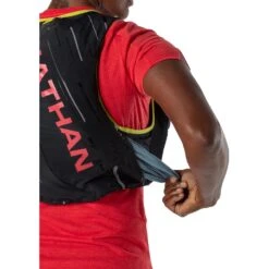 Nathan Sports Pinnacle 4L Women's Hydration Pack - Black / Hibiscus -Sportwinkel nathan sports pinnacle series vapor 4l hydration race vest black hibiscus woman 1 1173853