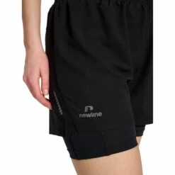 Newline Dallas 2in1 Dames Shorts - Zwart -Sportwinkel newline dallas 2in1 shorts women black 22 1450041 1477820