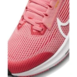 Nike Air Zoom Pegasus 40 Hardloopschoenen Kinderen - Coral Chalk/white-citron Pulse-sea Coral DX2498-600 -Sportwinkel nike air zoom pegasus 40 kids road running shoe coral chalk white citron pulse sea coral dx2498 600 2 1476665