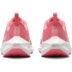 Nike Air Zoom Pegasus 40 Hardloopschoenen Kinderen - Coral Chalk/white-citron Pulse-sea Coral DX2498-600 -Sportwinkel nike air zoom pegasus 40 kids road running shoe coral chalk white citron pulse sea coral dx2498 600 6 1476661