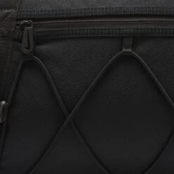 Nike One Training Club Sporttas Dames - Zwart/zwart/wit CV0062-010 -Sportwinkel nike one training club damen sporttasche cv0062 1 918581