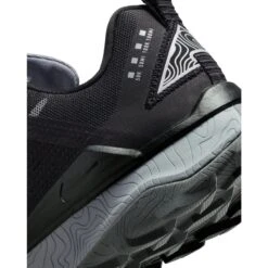 Nike Wildhorse 8 Trailrunning Schoenen Heren - Black/wolf Grey-cool Grey-white DR2686-001 -Sportwinkel nike react wildhorse 8 mens trail running shoes black wolf grey cool grey white dr2686 001 8 1458435