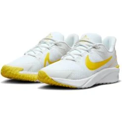 Nike Star Runner 4 Schoenen Voor Kinderen - Summit White/optimum Yellow-vivid DX7615-101 -Sportwinkel nike star runner 4 kids shoes summit white optimum yellow vivid dx7615 101 4 1535426