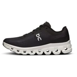On Running On Cloudflow 4 Dames Hardloopschoenen - Zwart & Wit -Sportwinkel on cloudflow 4 running shoe women black white 5 1567175