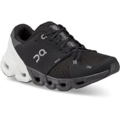 On Running On Cloudflyer 4 Dames Hardloopschoenen - Black & White 11 On Running On Cloudflyer 4 Dames Hardloopschoenen - Black & White -Sportwinkel on cloudflyer 4 women running shoe black white 6 1324030