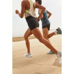 On Running On Cloudrunner Dames Hardloopschoenen - White & Frost -Sportwinkel on cloudrunner women running shoes frost aloe 7 1242027