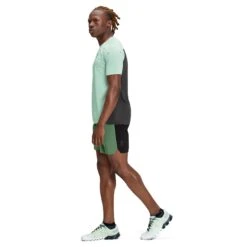 On Running On Lightweight Shorts Hardloopbroek - Ivy & Black 8 On Running On Lightweight Shorts Hardloopbroek - Ivy & Black -Sportwinkel on lightweight shorts ivy black 2 1425752