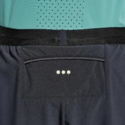 Saucony Pinnacle 5" 2-in-1 Shorts - Zwart -Sportwinkel saucony pinnacle 5 2 in 1 shorts black 8 1452383