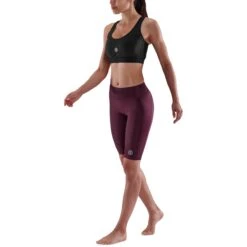 SKINS Compression 3-Series Fitness Half Tights Dames - Burgundy -Sportwinkel skins compression 3 series women half tights burgundy 5 941760
