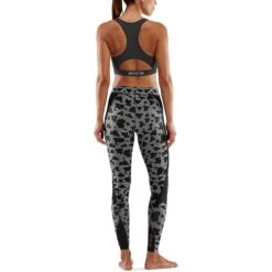 SKINS Compression 5-Series 7/8 Tights Dames - Animal Black -Sportwinkel skins compression 5 series womens 7 8 long tights animal black 6 1068385