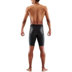 SKINS TRI Elite Short - Black/Carbon -Sportwinkel skins tri elite half tights black carbon 6 1392024