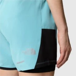 The North Face 2-in-1 Short Dames - Reef Waters/TNF Black -Sportwinkel the north face womens 2 in 1 shorts reef waters tnf black 7 1523899