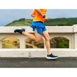 Topo Athletic Specter Heren Hardloopschoenen - Black/blue -Sportwinkel topo athletic specter mens running shoe black blue 2 1261830