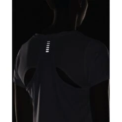 Under Armour UA Iso-Chill 200 Laser T-Shirt Dames - Wit/Wit/Reflective -Sportwinkel under armour womens ua iso chill 200 laser t shirt white white reflective 6 1160169