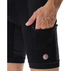 UYN Strides Running Shorts - Zwart/Zwart 14 UYN Strides Running Shorts - Zwart/Zwart -Sportwinkel uyn strides running shorts black black 3 1385413